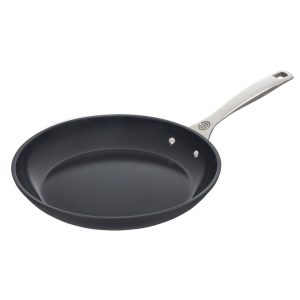 Le Creuset Essential Nonstick Ceramic 11" Fry Pan