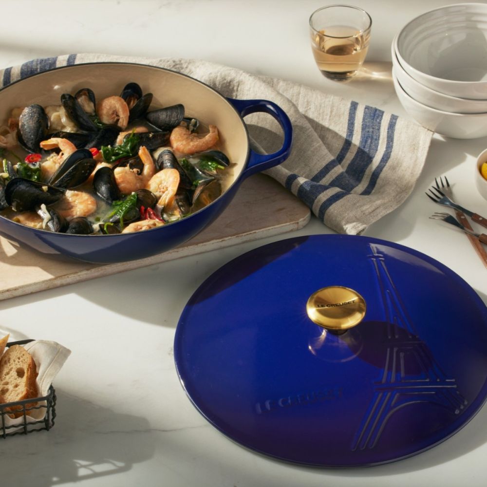 rs16310_le_creuset-eiffeltowerindigobraiser-recipe-ret-lpr.jpg
